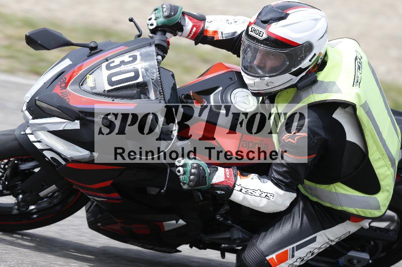/10 20.04.2026  Pluess Moto Sport ADR/Einsteiger/30